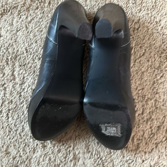 Nine West Black Closed Toe High Heel Size 9.5 - Picture 7 of 8